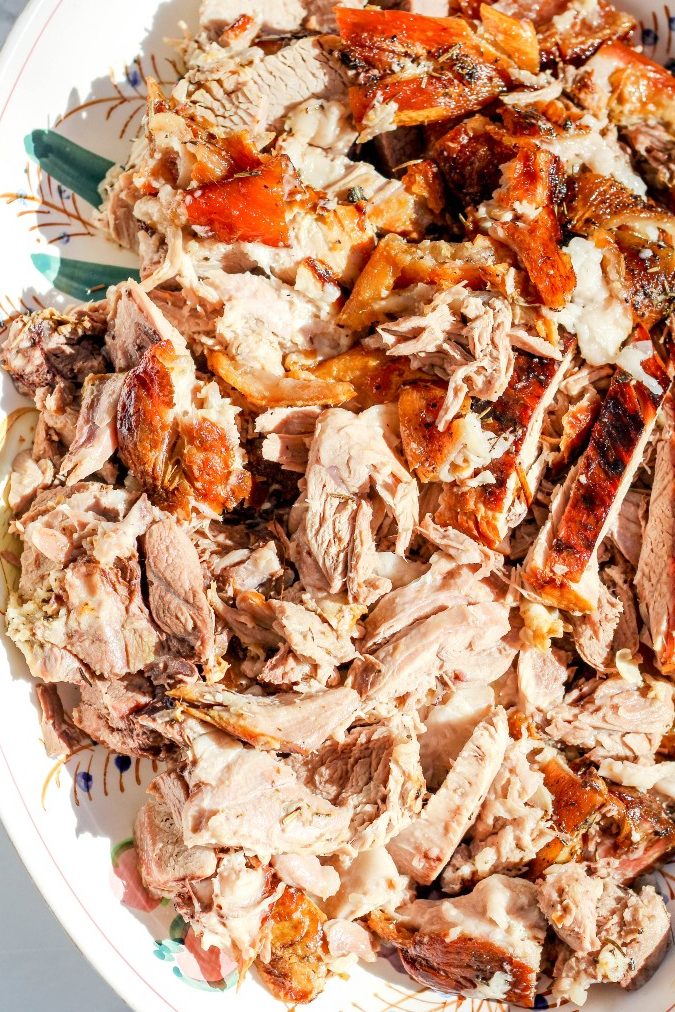 Paletilla de cerdo crujiente asada a fuego lento (en el horno)