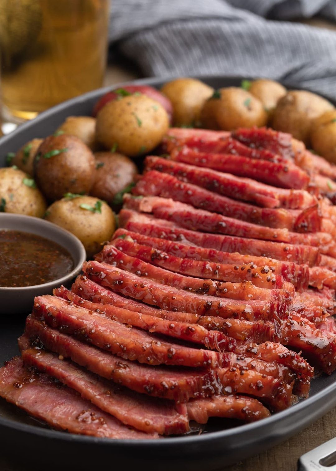 Carne en conserva estofada con cerveza y glaseado de mostaza y whisky