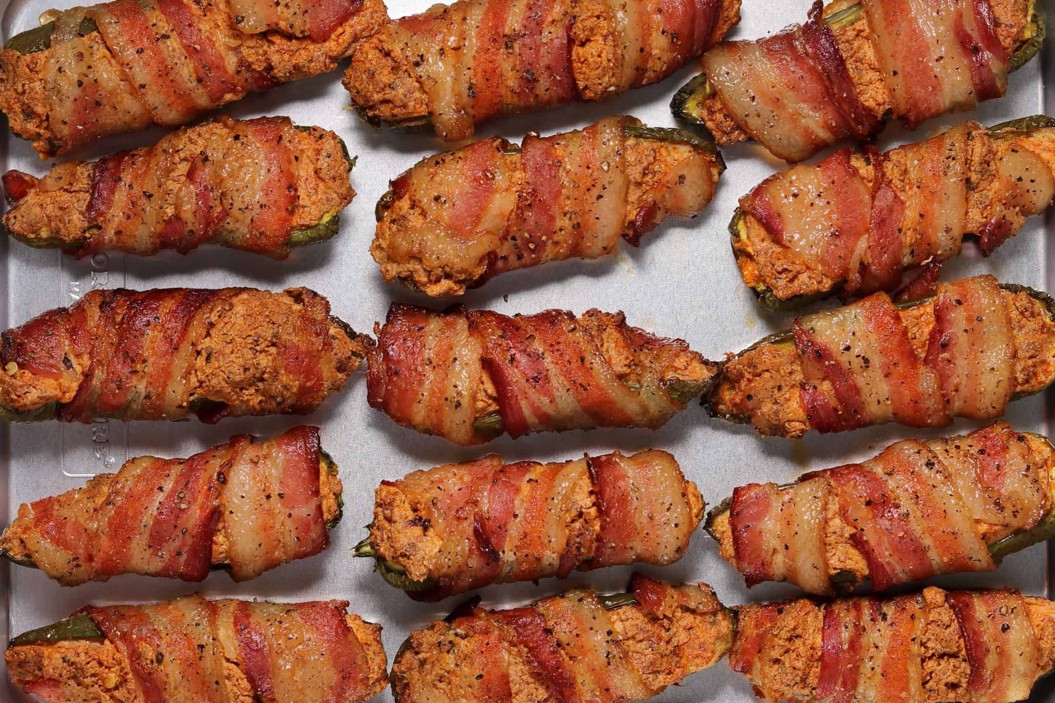 Poppers de jalapeños ahumados saludables con chorizo ​​y tocino