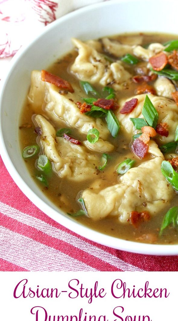 Sopa de bola de masa de pollo estilo asiático
